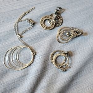Bundle lot of silver tone clip earrings and necklace